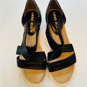 ANNE KLEIN Sandal Black Leather Crisscross Wedge Espadrille 1” Heel New 7.5